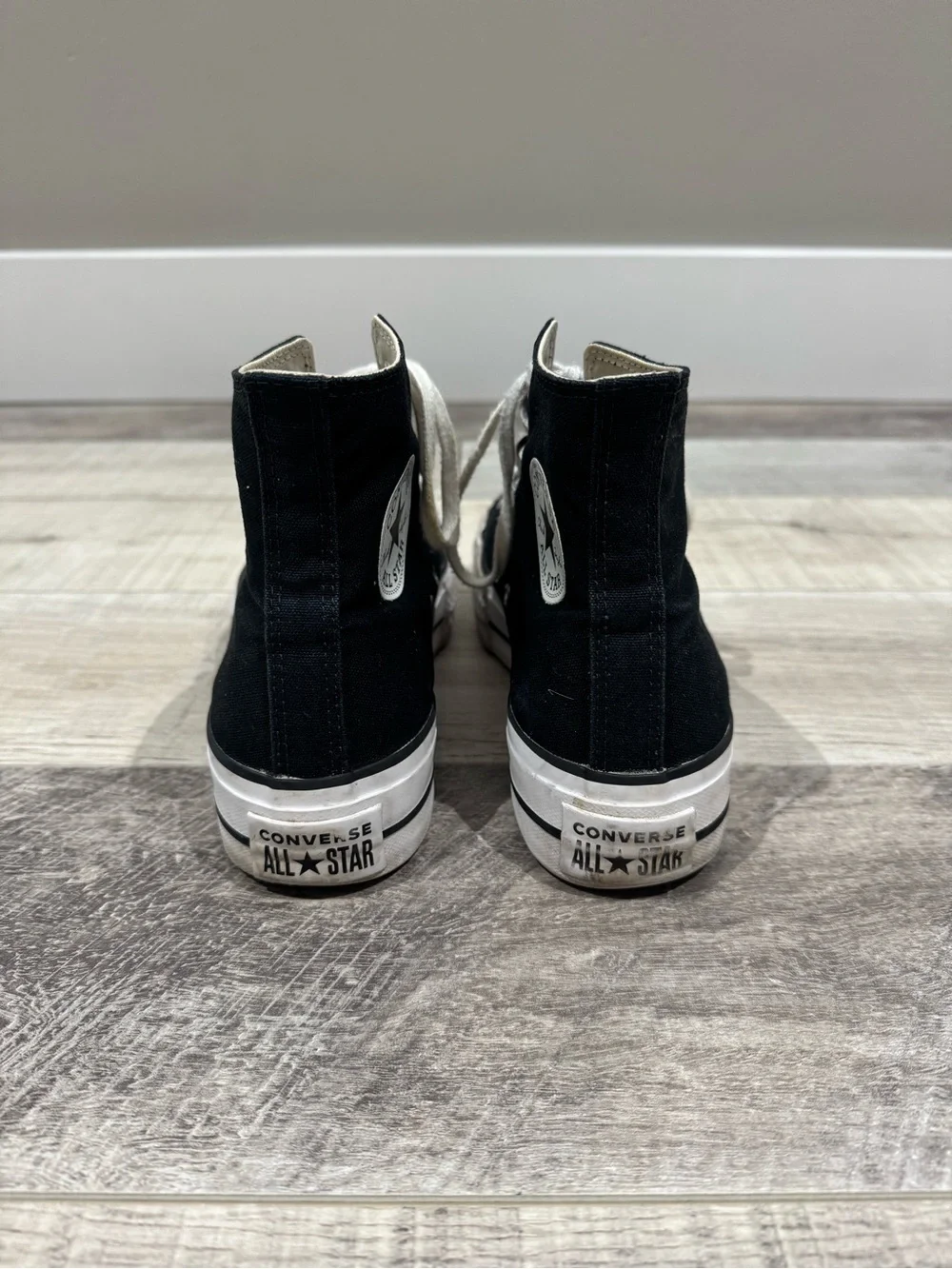Converse Chuck Taylor All Star High Top Black Canvas Sneakers Women’s 8.5 - Picture 4 of 8
